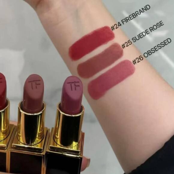Tom Ford Lip Color Matte Lipstick in 25 Suede Rose - Picture 6 of 8